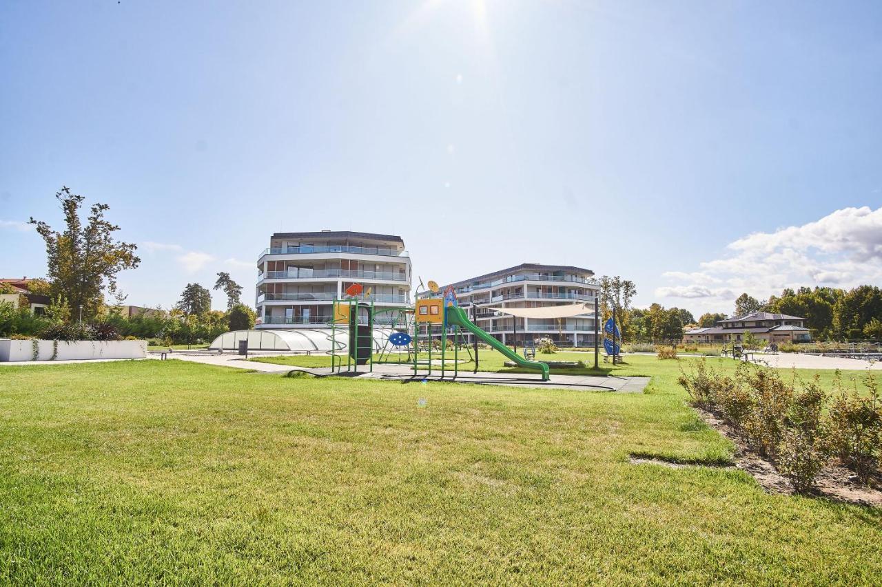 Azur Apartment - Hostaid Siófok Exterior foto